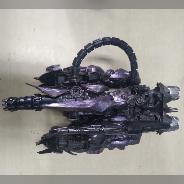 More Studio Series Shockwave Photos Now Showing Vehicle Mode And A Size Comparison To Toys You Don't Have 03 (2 of 8)